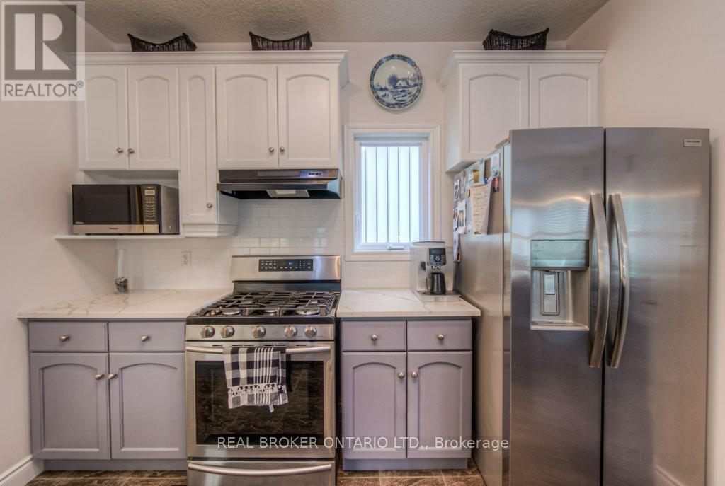 Photo 46 of 177 Old Maple Boulevard, Guelph Eramosa ON