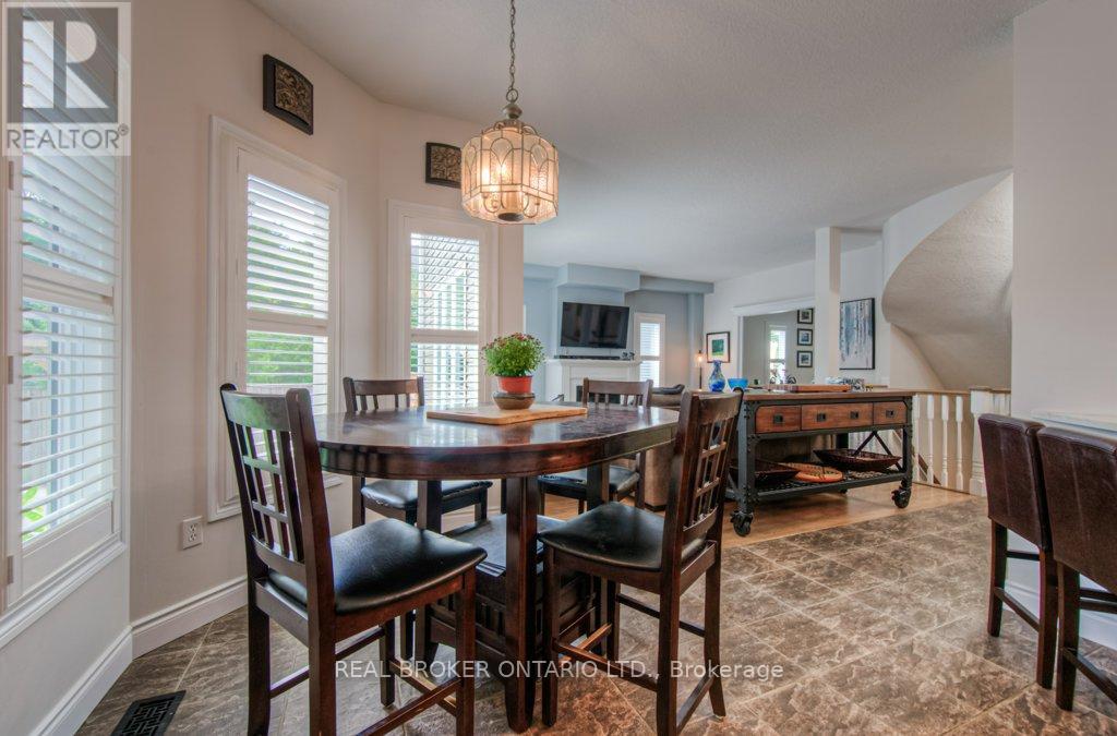 Photo 19 of 177 Old Maple Boulevard, Guelph Eramosa ON