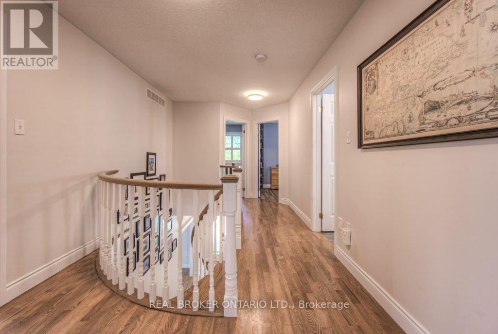 Photo 31 of 177 Old Maple Boulevard, Guelph Eramosa ON