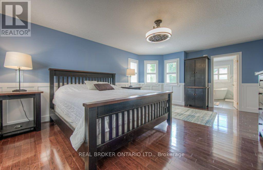 Photo 13 of 177 Old Maple Boulevard, Guelph Eramosa ON