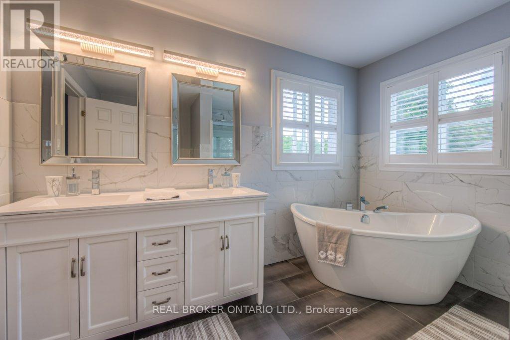 Photo 6 of 177 Old Maple Boulevard, Guelph Eramosa ON