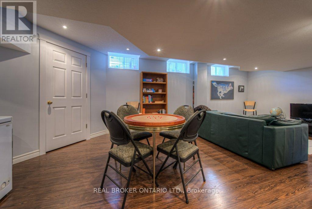 Photo 25 of 177 Old Maple Boulevard, Guelph Eramosa ON