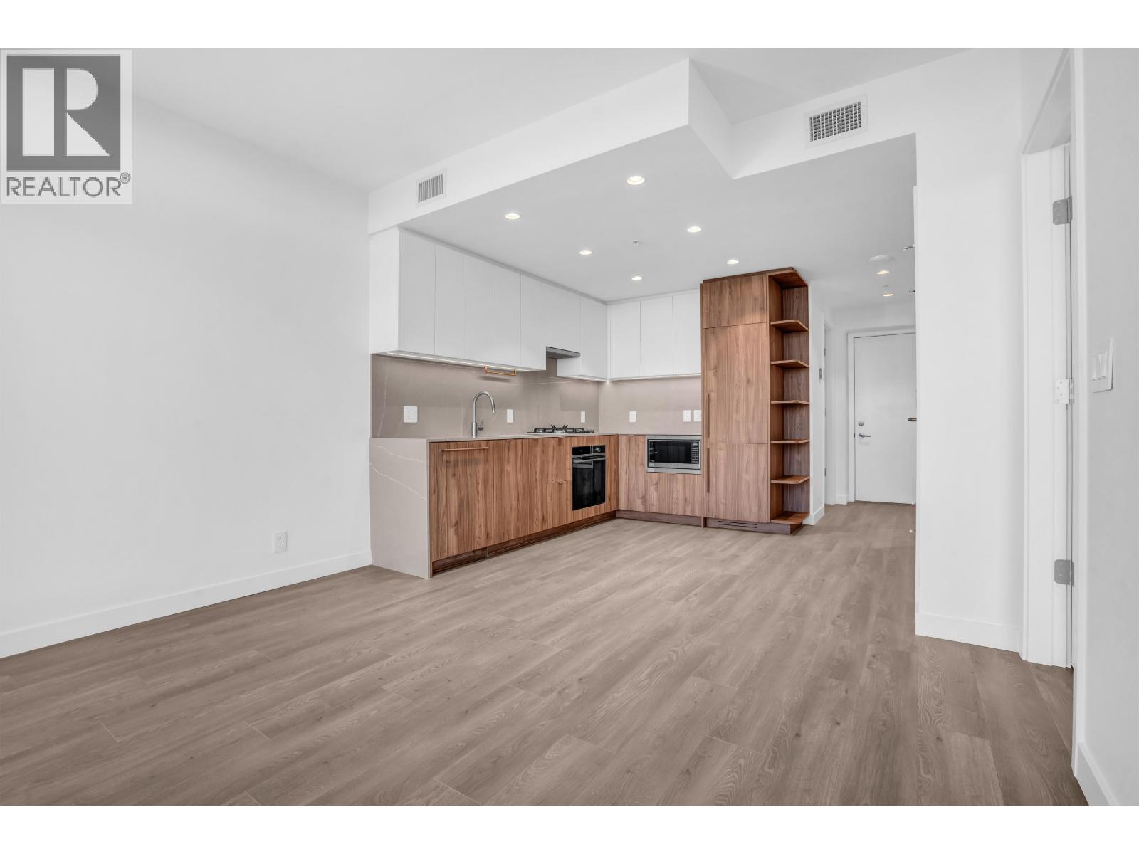 Photo 18 of 1605 505 Nelson Street, Coquitlam BC