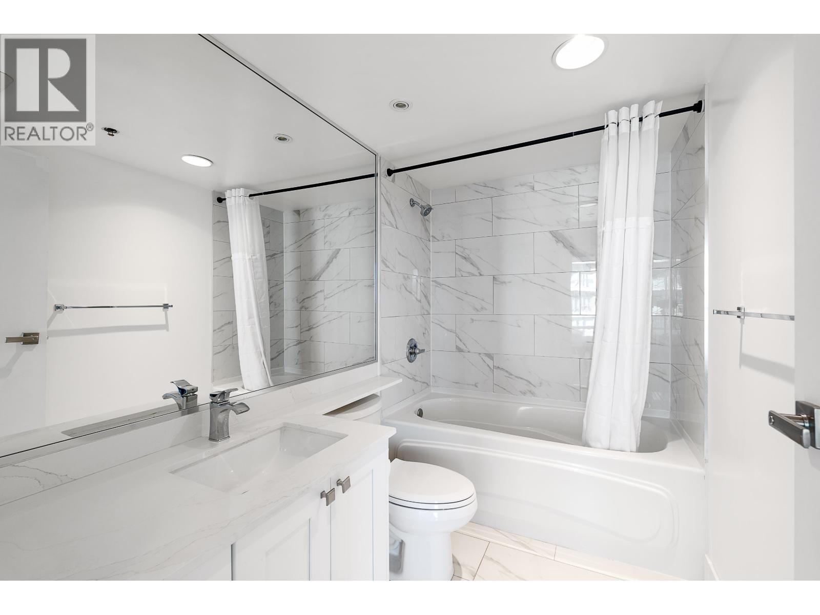 Photo 1 of 1202 1383 Marinaside Crescent, Vancouver BC