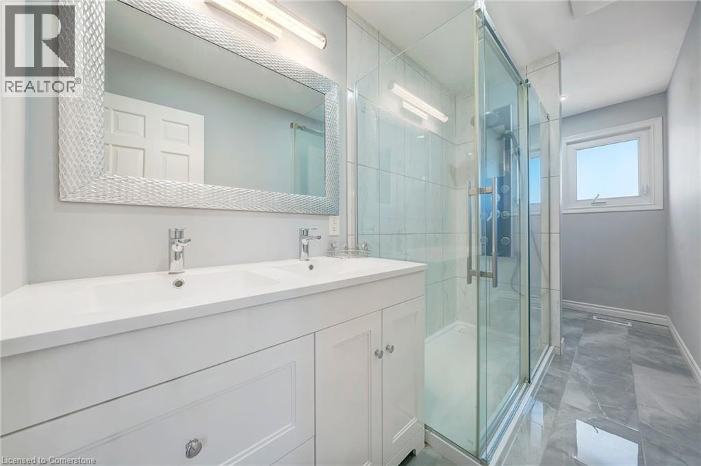 Photo 40 of 7105 York Drive, Niagara Falls ON
