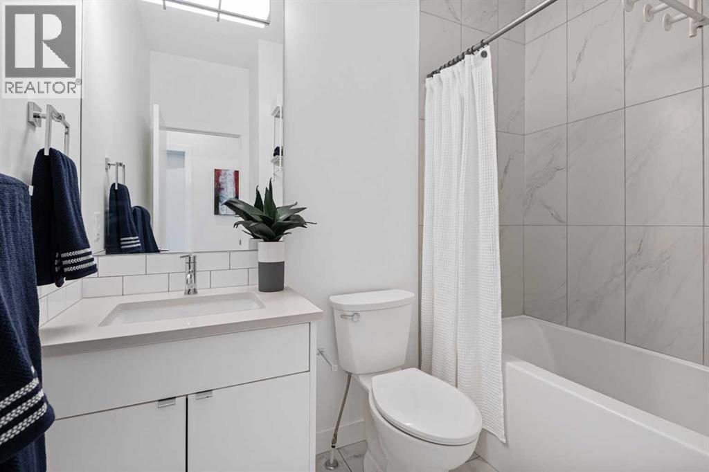 Photo 17 of 2 1523 20 Avenue Nw, Calgary AB