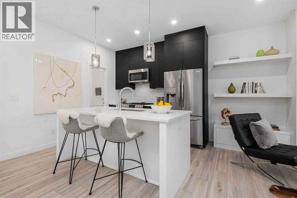 Photo 4 of 2 1523 20 Avenue Nw, Calgary AB
