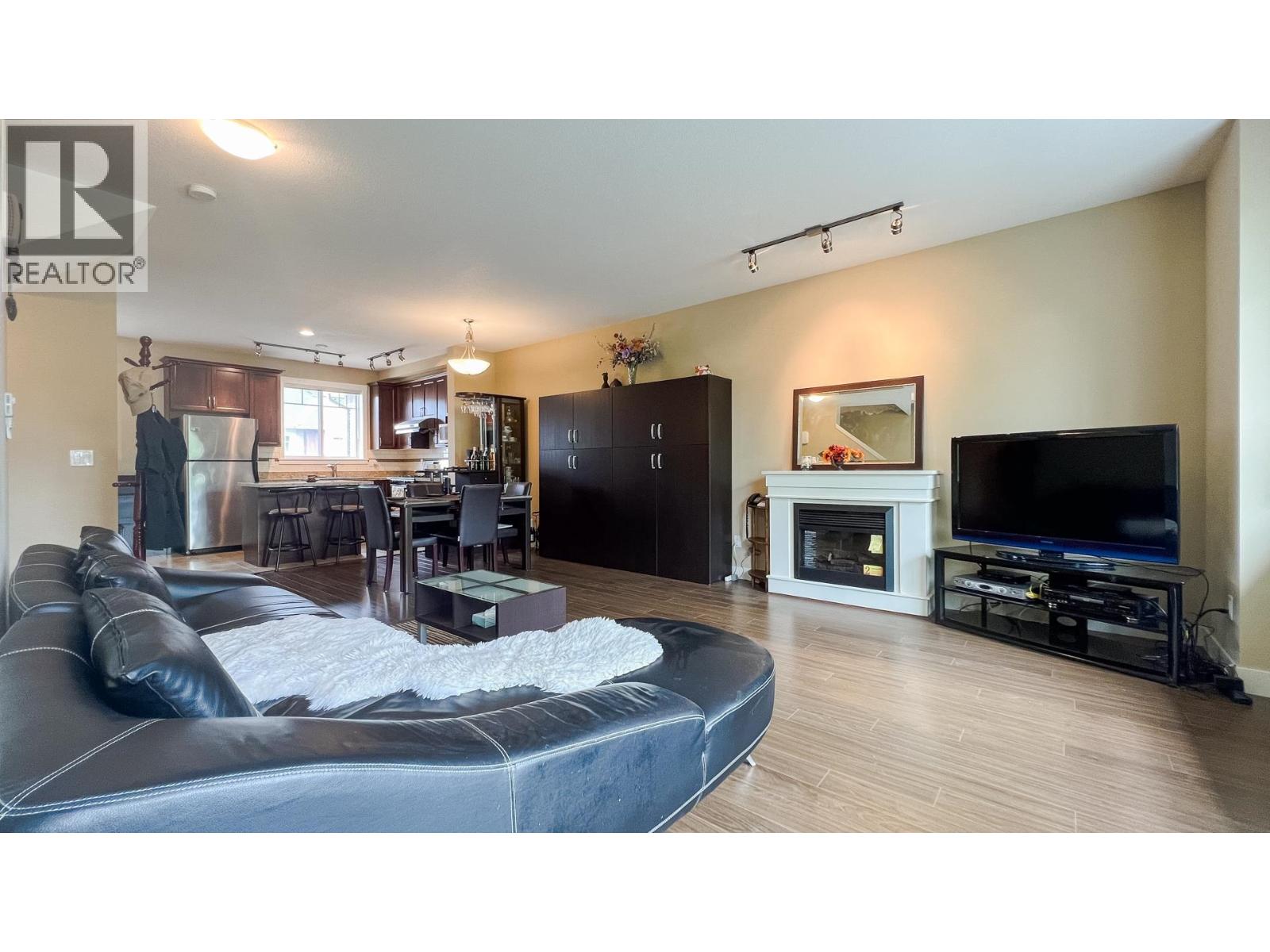 Photo 18 of 16 11393 Steveston Highway, Richmond BC