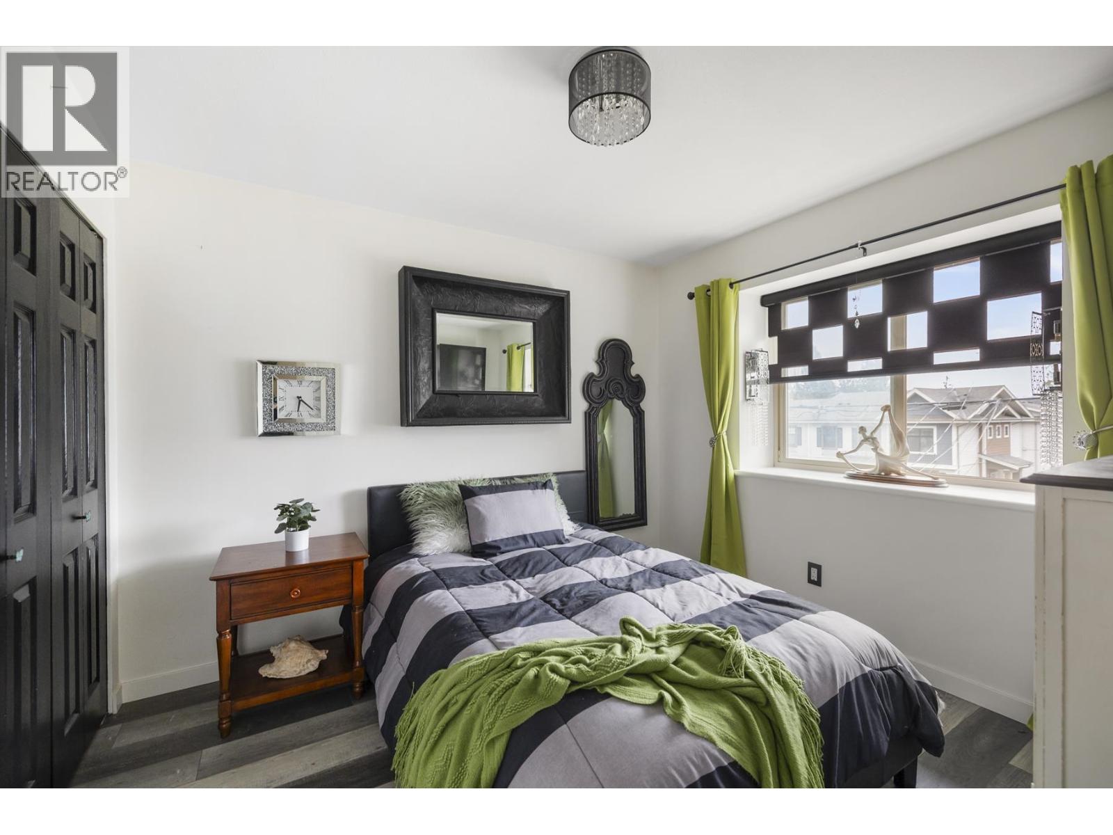 Photo 10 of 1821 Harbour Street, Port Coquitlam BC