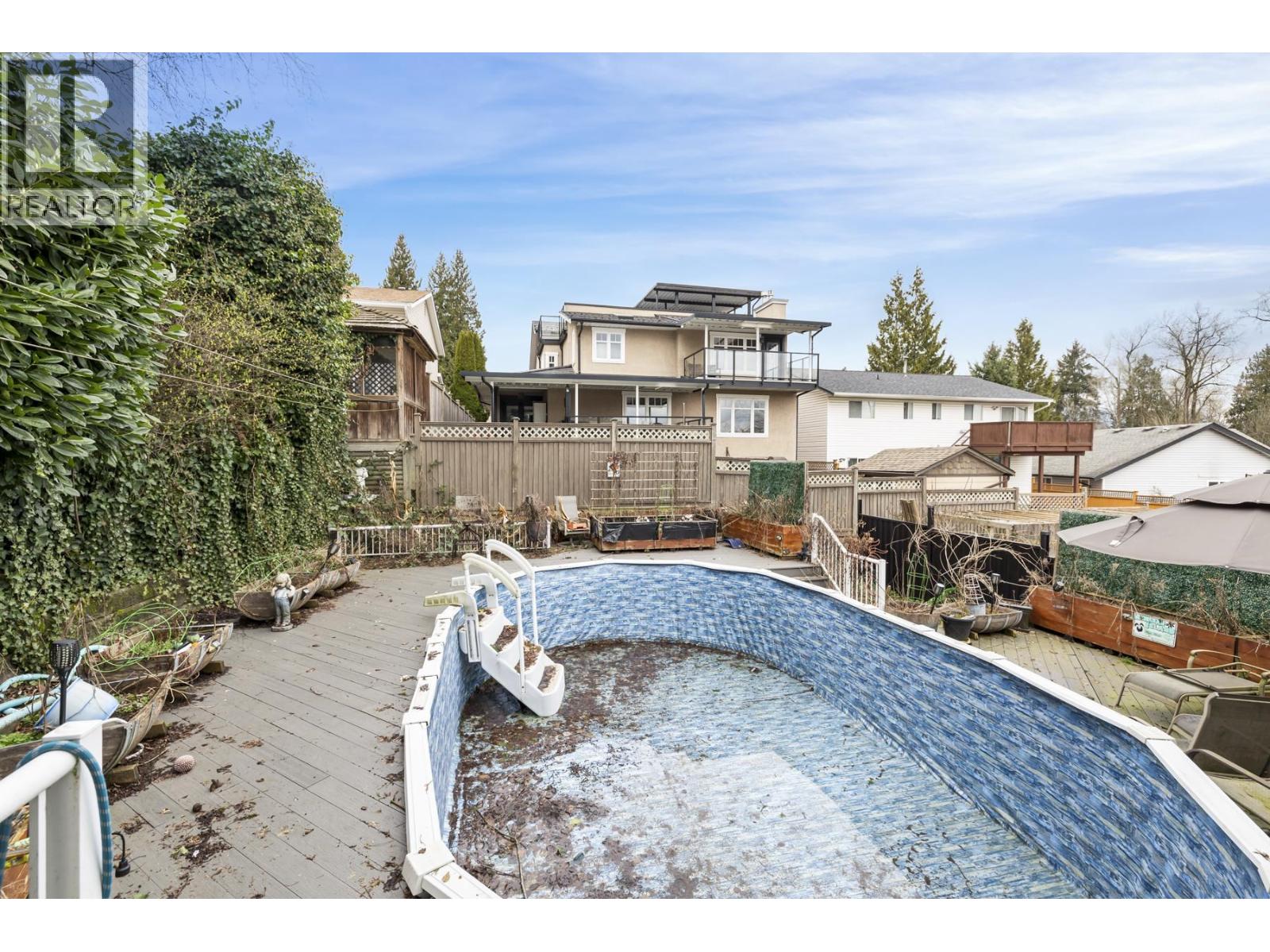 Photo 4 of 1821 Harbour Street, Port Coquitlam BC
