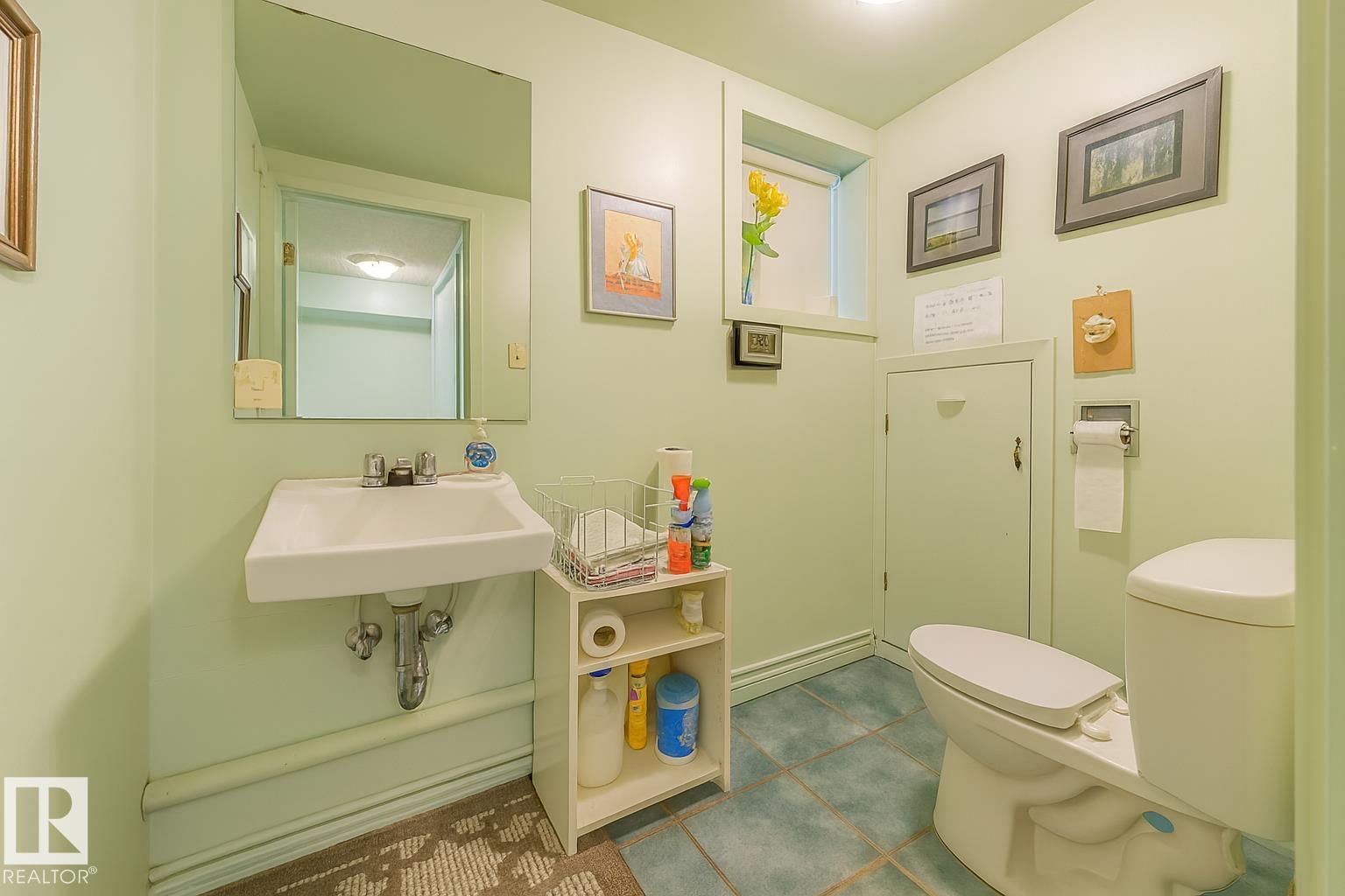 Photo 54 of 9865 85 Av Nw, Edmonton AB