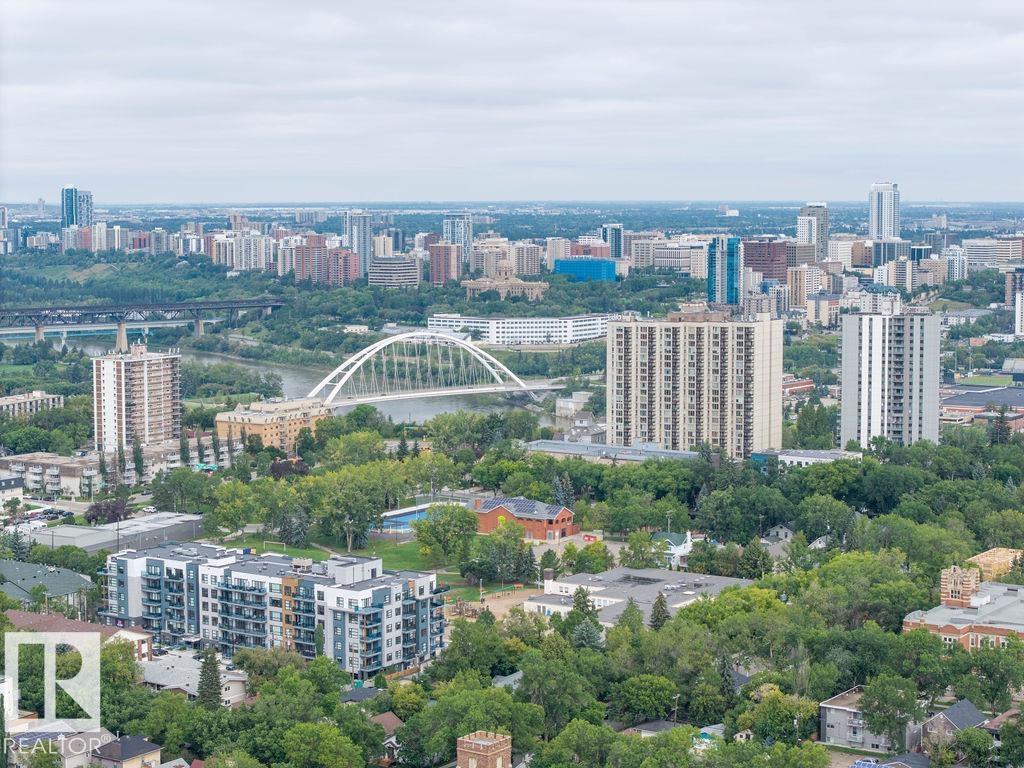 Photo 28 of 9865 85 Av Nw, Edmonton AB