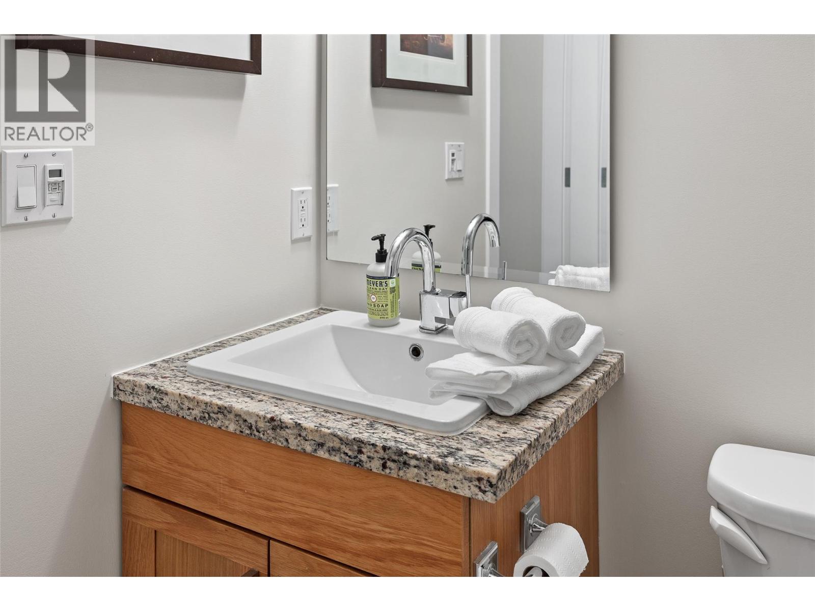 3211 Skyview Lane Unit# 411, West Kelowna