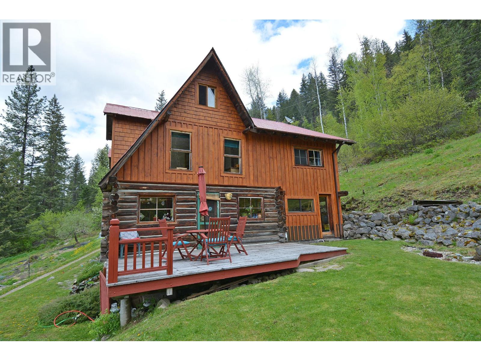 Photo 13 of 7150 7154 Graham Road, Appledale BC