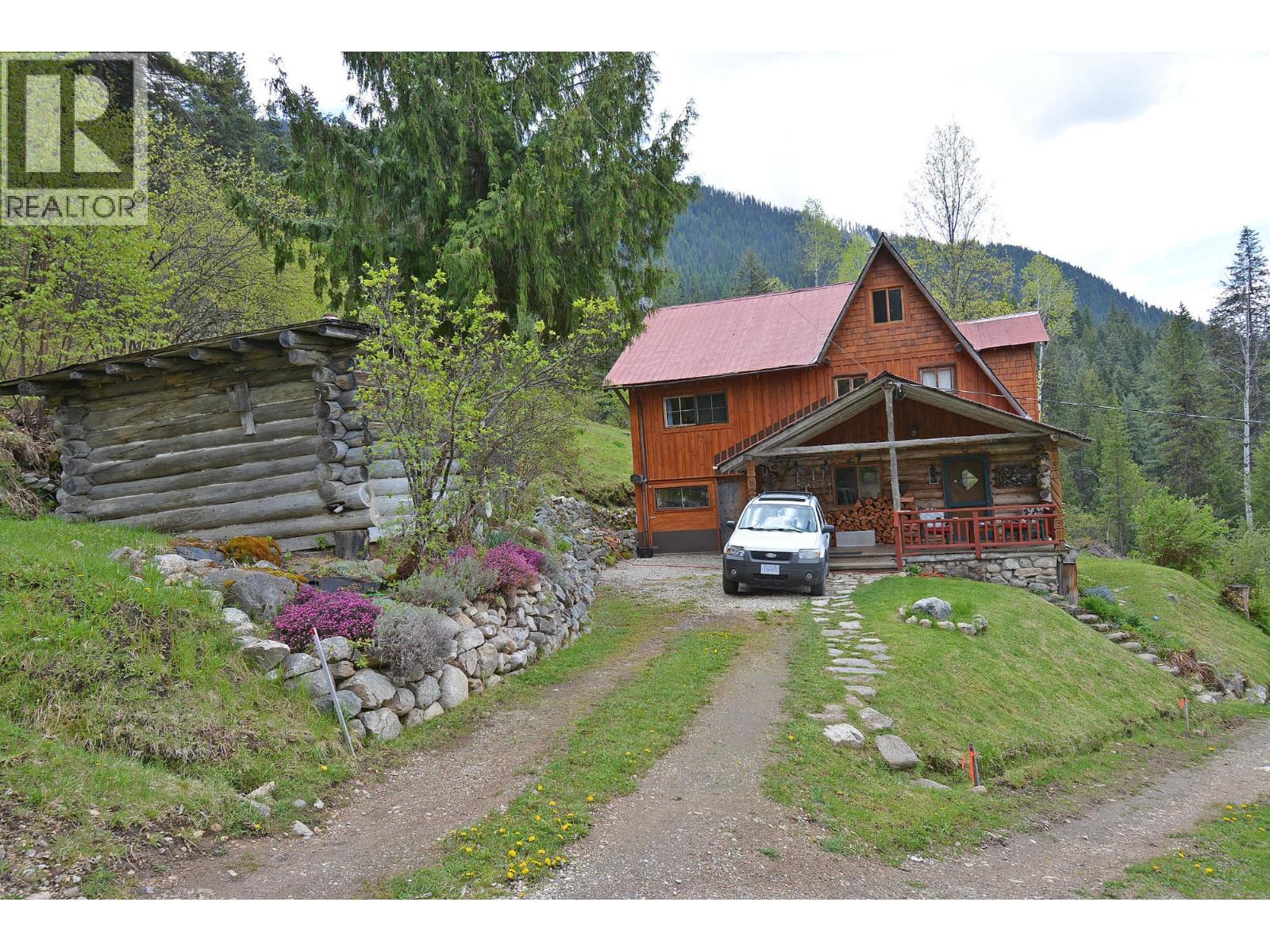 Photo 1 of 7150 7154 Graham Road, Appledale BC