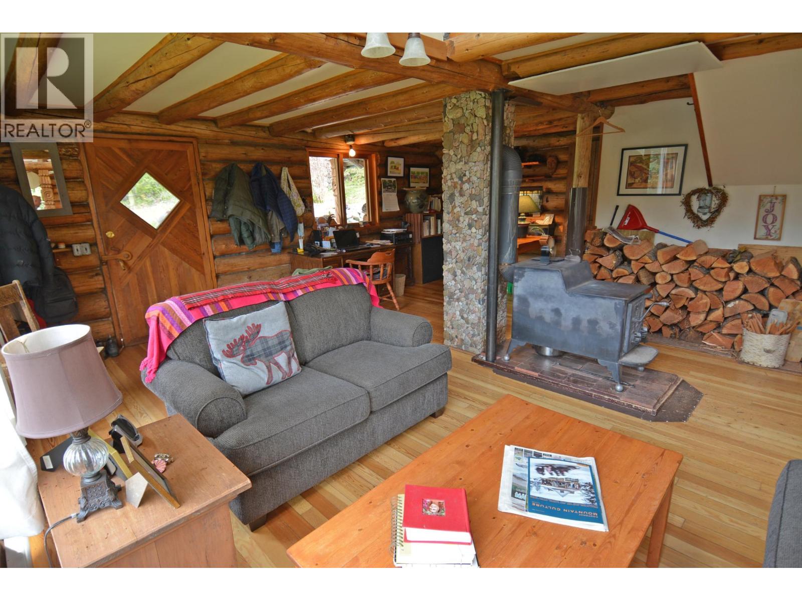 Photo 54 of 7150 7154 Graham Road, Appledale BC