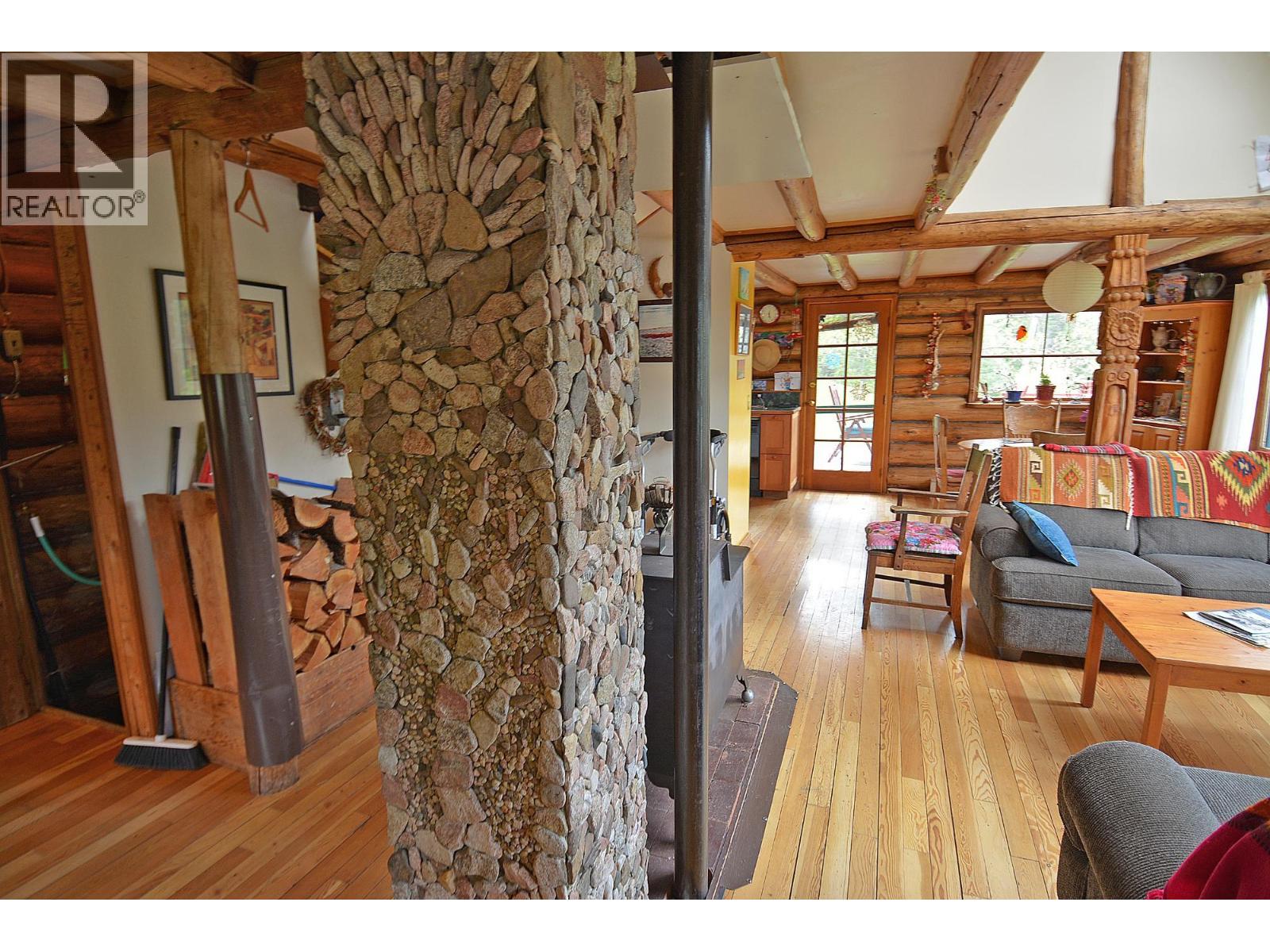 Photo 33 of 7150 7154 Graham Road, Appledale BC