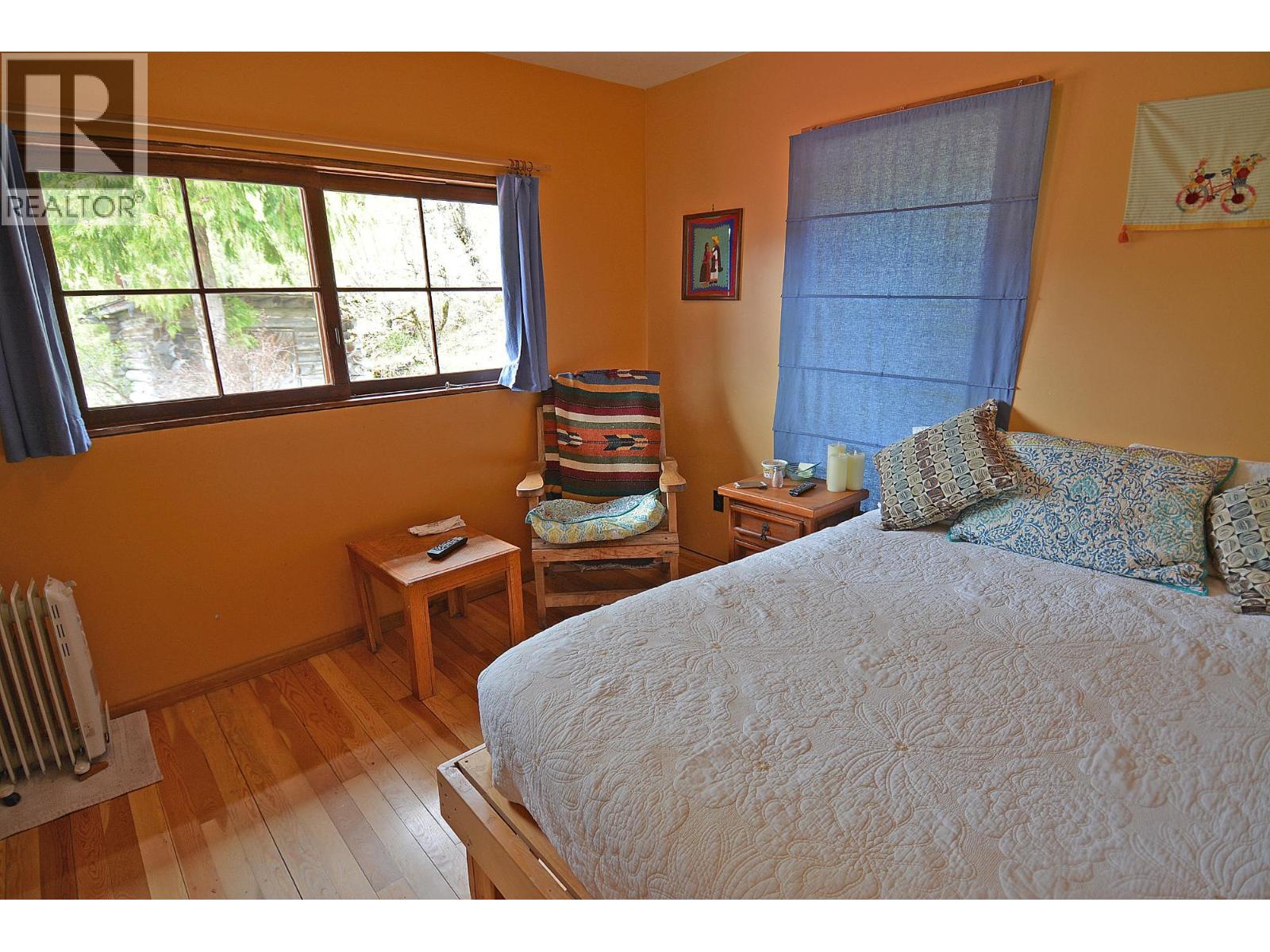 Photo 17 of 7150 7154 Graham Road, Appledale BC
