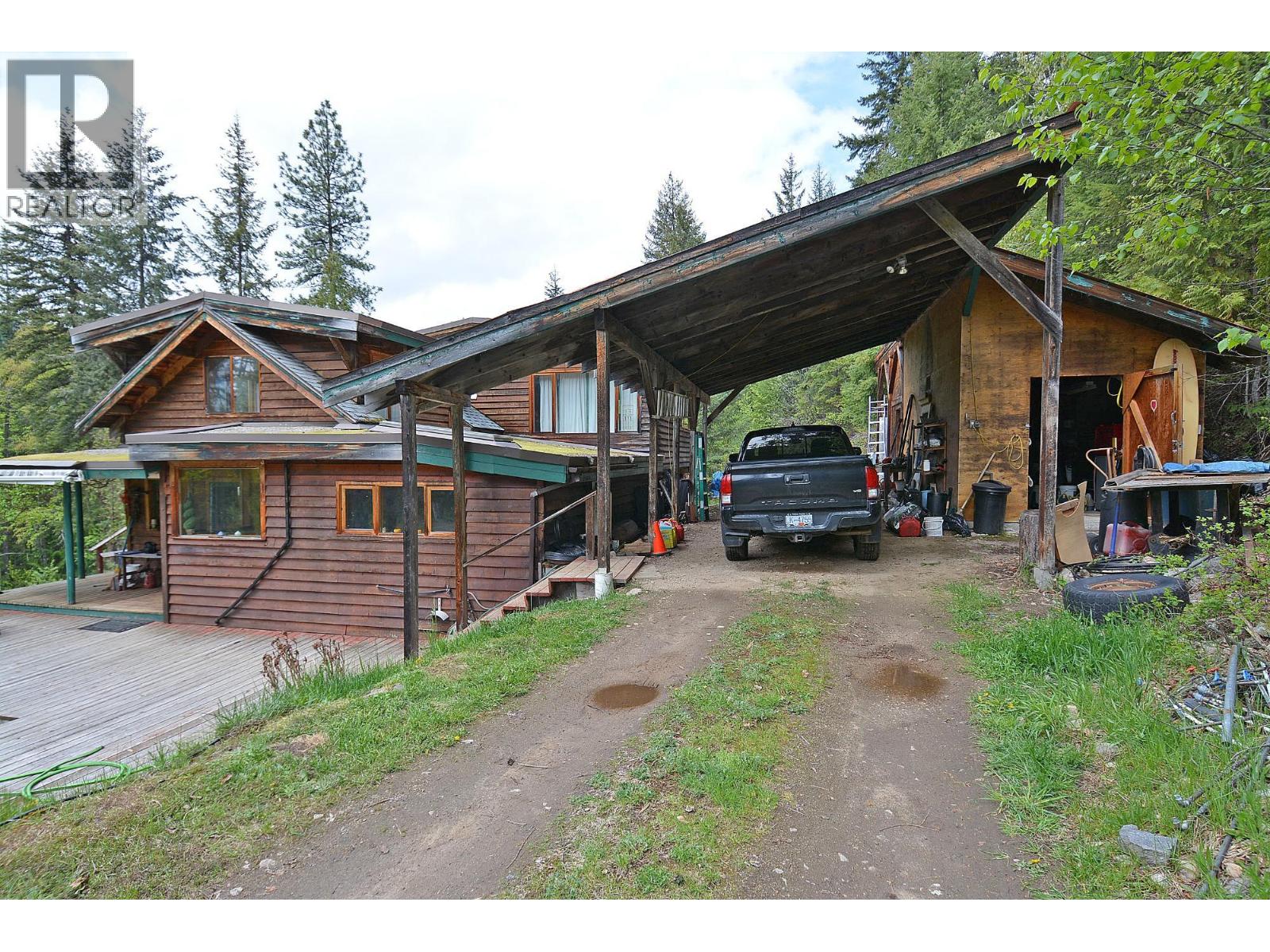 Photo 26 of 7150 7154 Graham Road, Appledale BC
