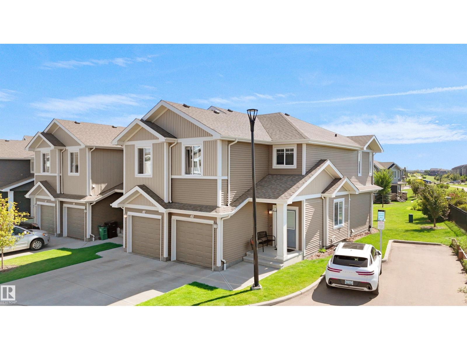 Photo 2 of 39 6004 Rosenthal Wy Nw, Edmonton AB