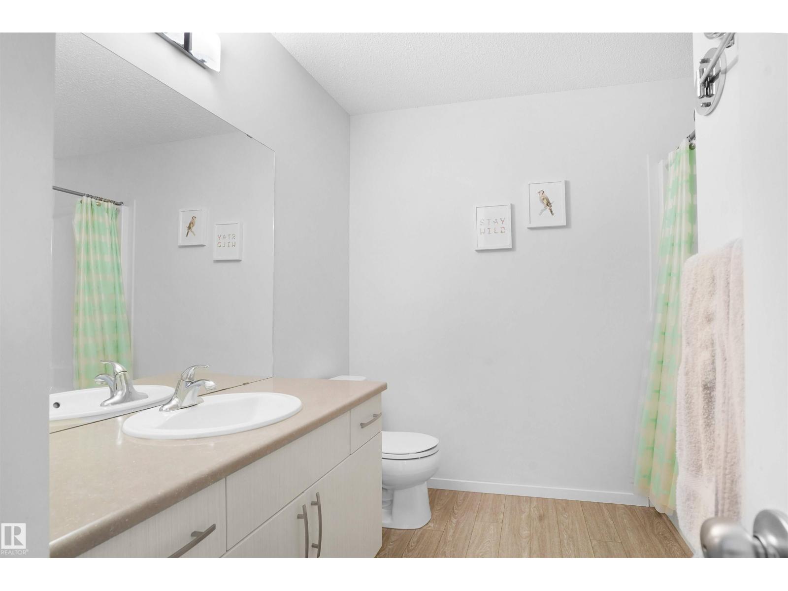 Photo 22 of 39 6004 Rosenthal Wy Nw, Edmonton AB