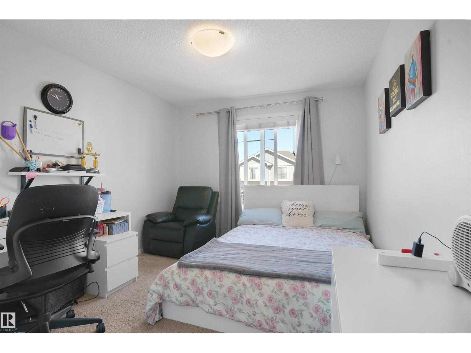 Photo 24 of 39 6004 Rosenthal Wy Nw, Edmonton AB