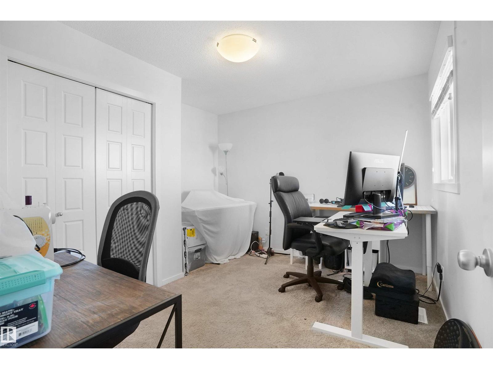Photo 26 of 39 6004 Rosenthal Wy Nw, Edmonton AB