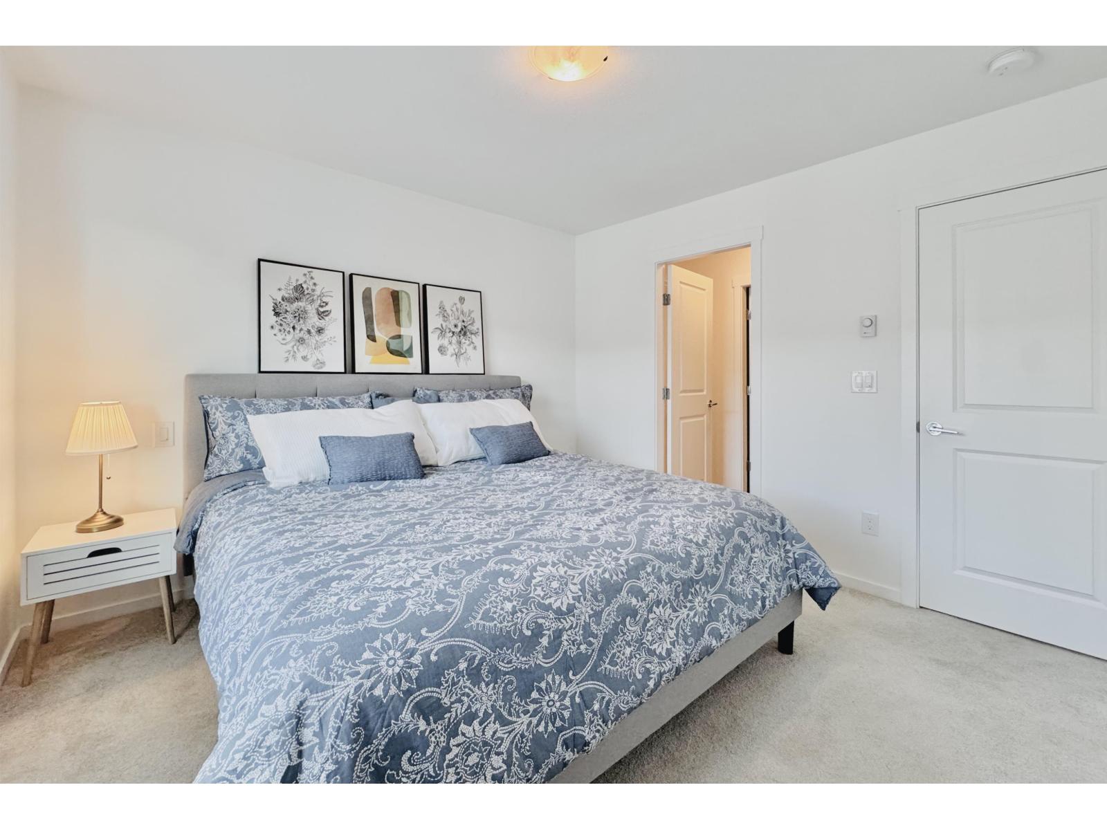 Photo 6 of 36 16678 25 Avenue, Surrey BC