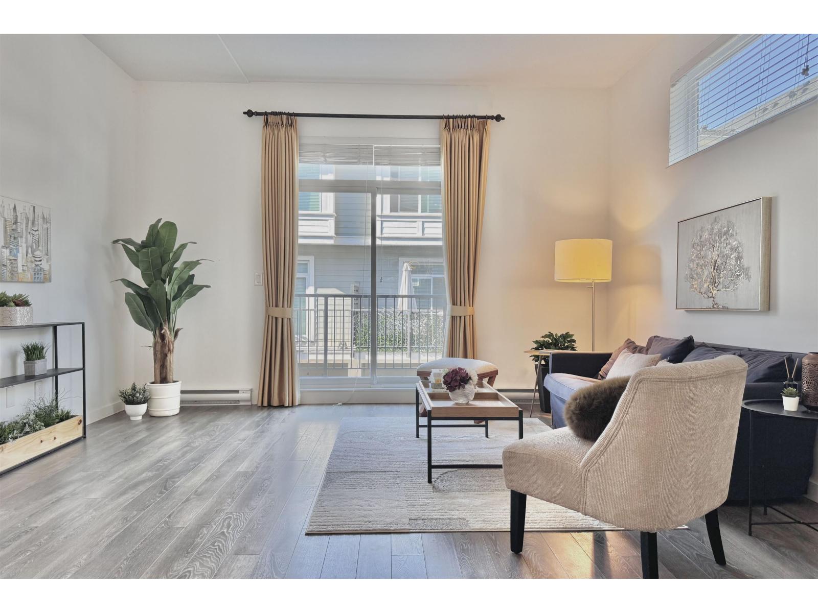 Photo 11 of 36 16678 25 Avenue, Surrey BC