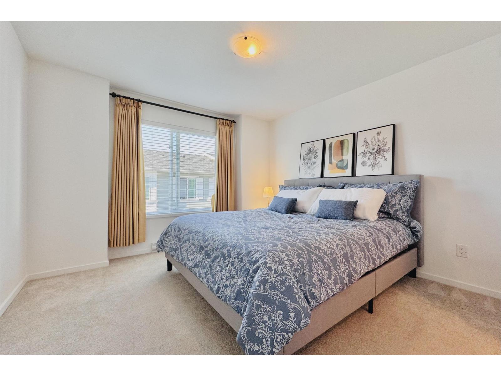 Photo 8 of 36 16678 25 Avenue, Surrey BC