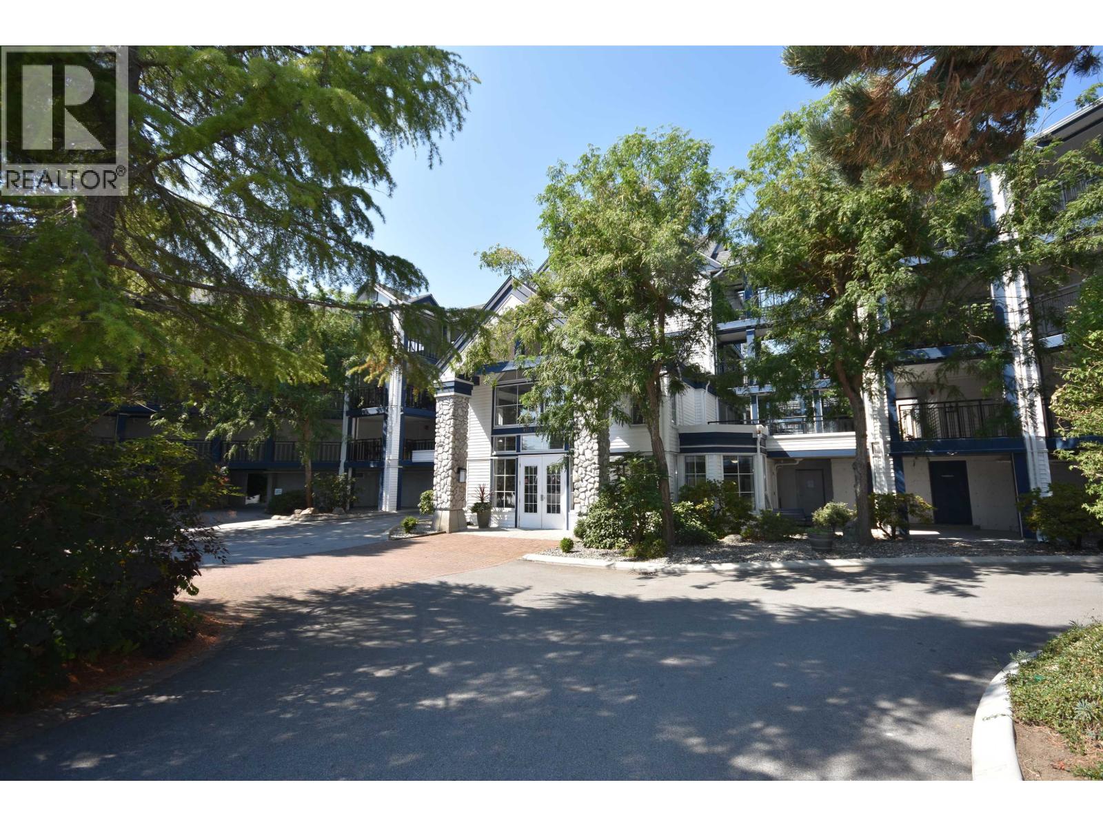 #302-4955 RIVER Road, Delta