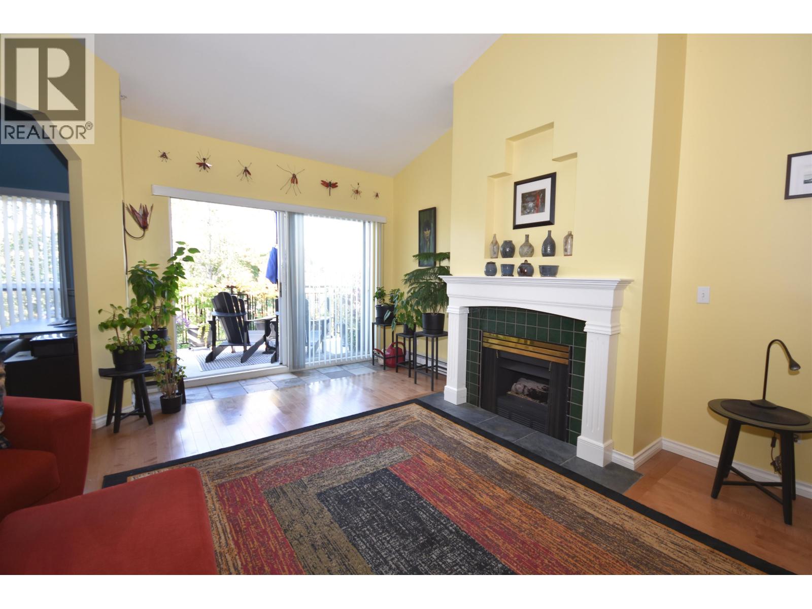 #302-4955 RIVER Road, Delta
