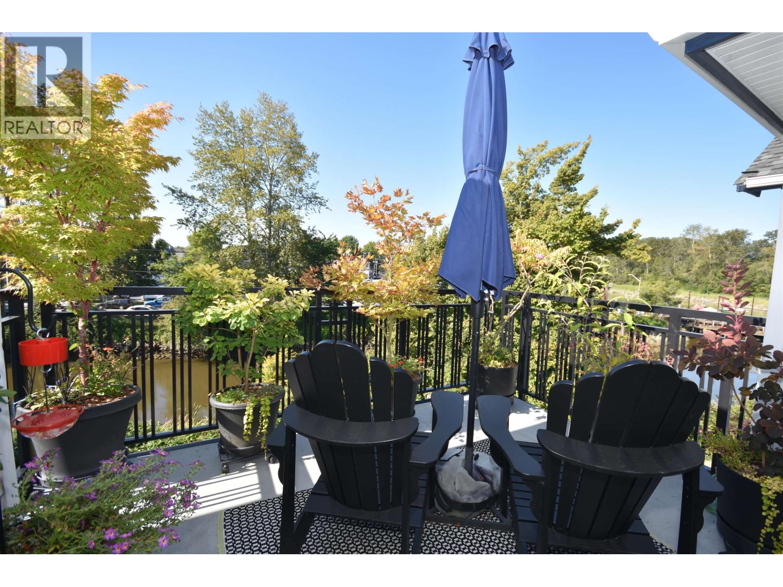 #302-4955 RIVER Road, Delta