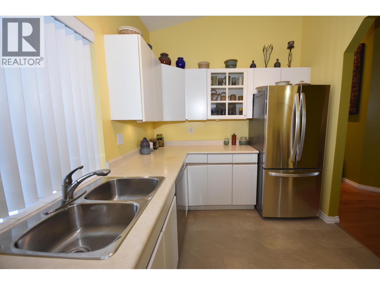 #302-4955 RIVER Road, Delta