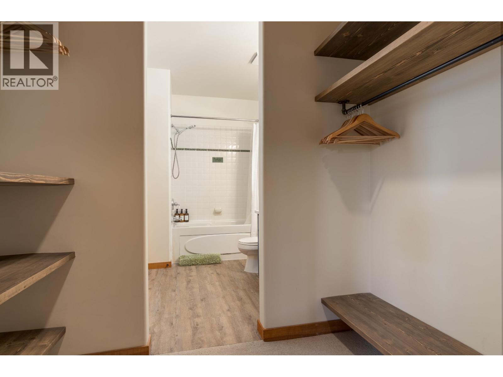 25 2250 NORDIC DRIVE, Whistler