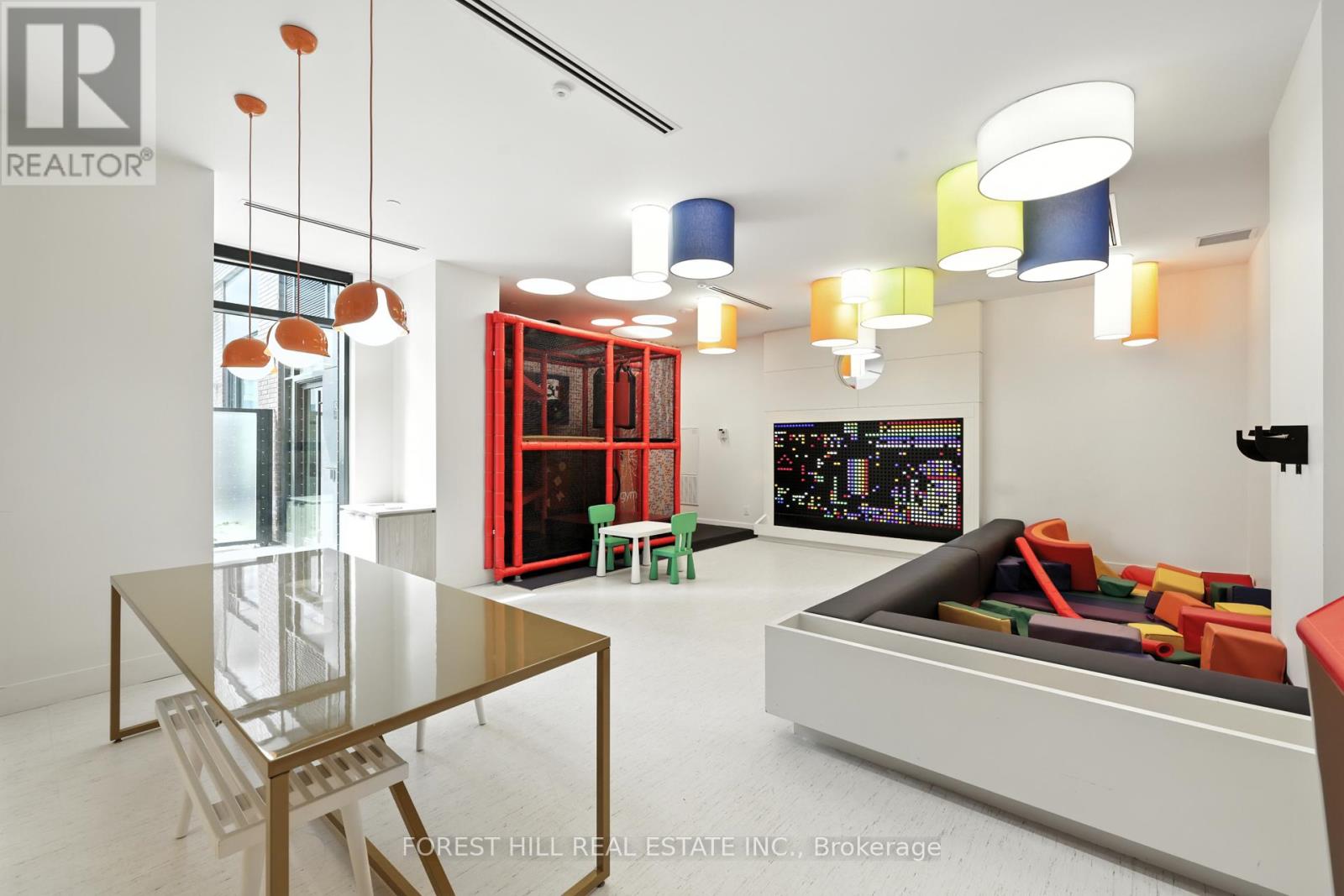 Photo 8 of 718 35 Tubman Avenue, Toronto ON