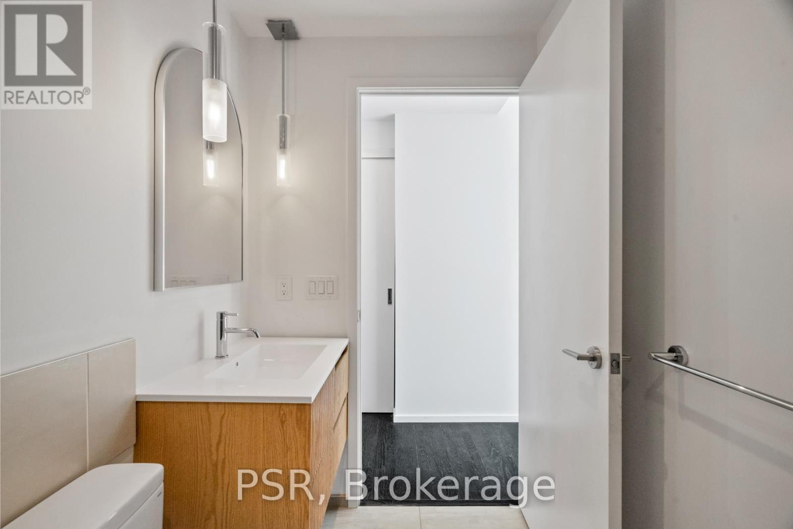Photo 9 of 2506 8 Charlotte Street, Toronto ON