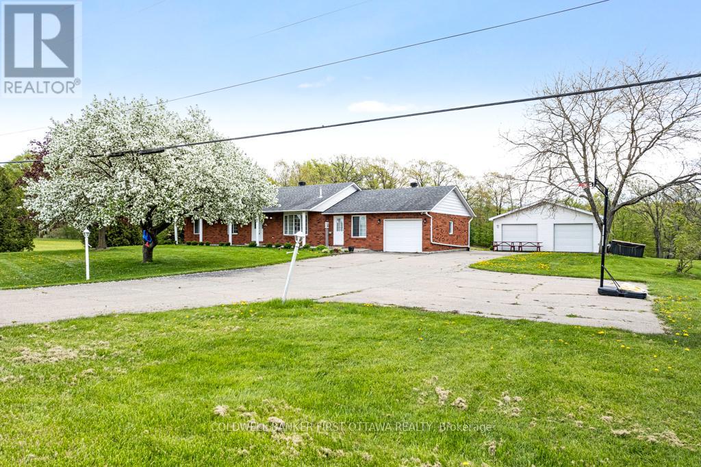 Photo 9 of 467 Lake Eloida Road, Elizabethtownkitley ON