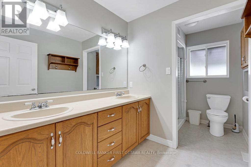 Photo 15 of 467 Lake Eloida Road, Elizabethtownkitley ON