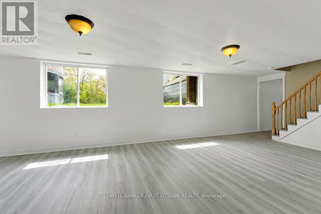 Photo 10 of 467 Lake Eloida Road, Elizabethtownkitley ON