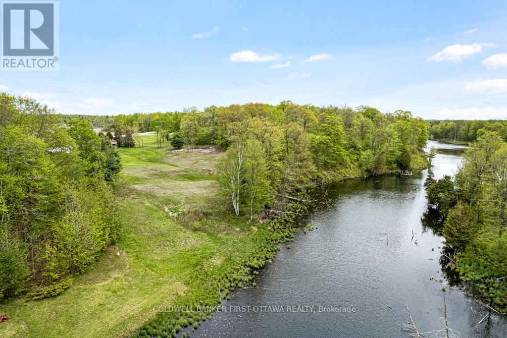 Photo 40 of 467 Lake Eloida Road, Elizabethtownkitley ON