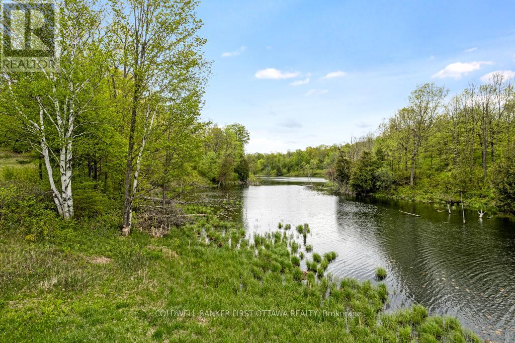 Photo 37 of 467 Lake Eloida Road, Elizabethtownkitley ON