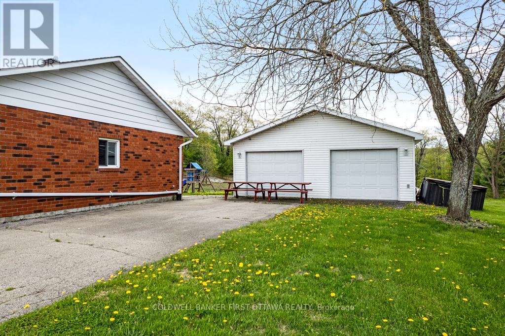 Photo 28 of 467 Lake Eloida Road, Elizabethtownkitley ON