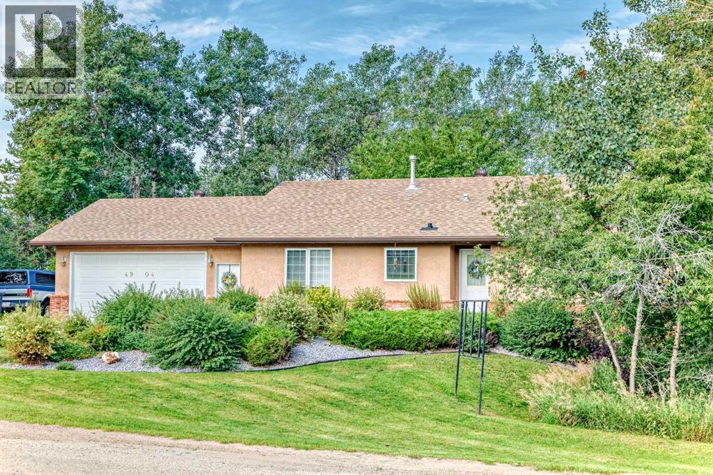 Photo 6 of 4904 42 Street, Ponoka AB