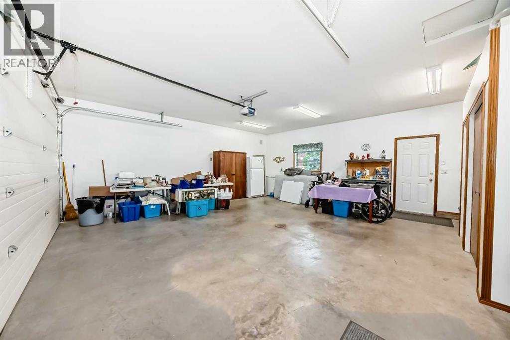 Photo 33 of 4904 42 Street, Ponoka AB
