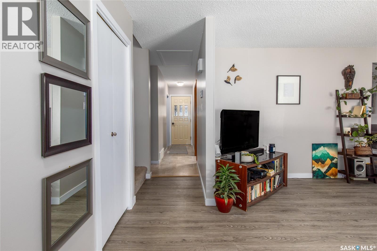 Photo 19 of 1301 Queen Crescent, Moose Jaw SK