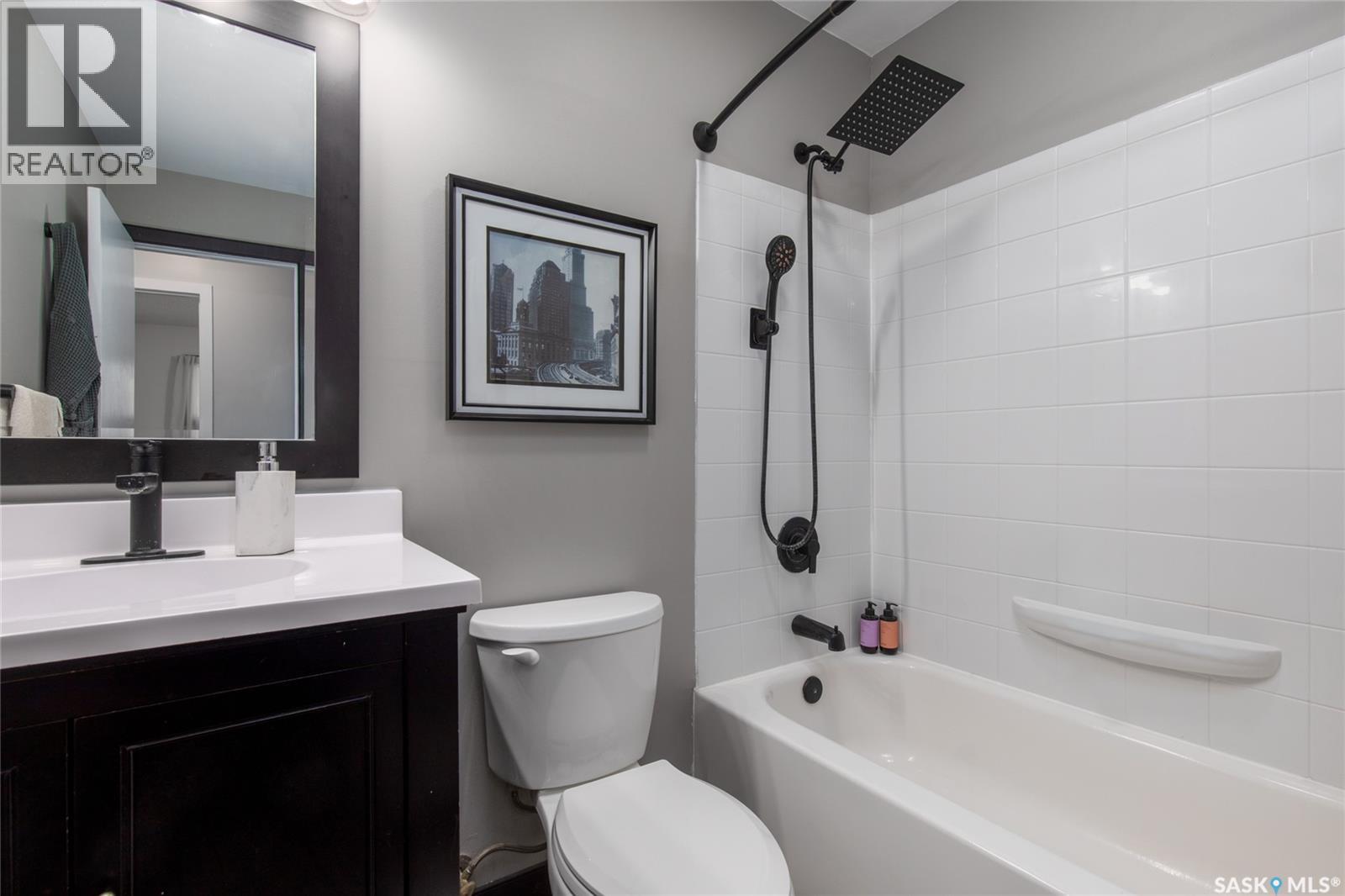 Photo 34 of 1301 Queen Crescent, Moose Jaw SK
