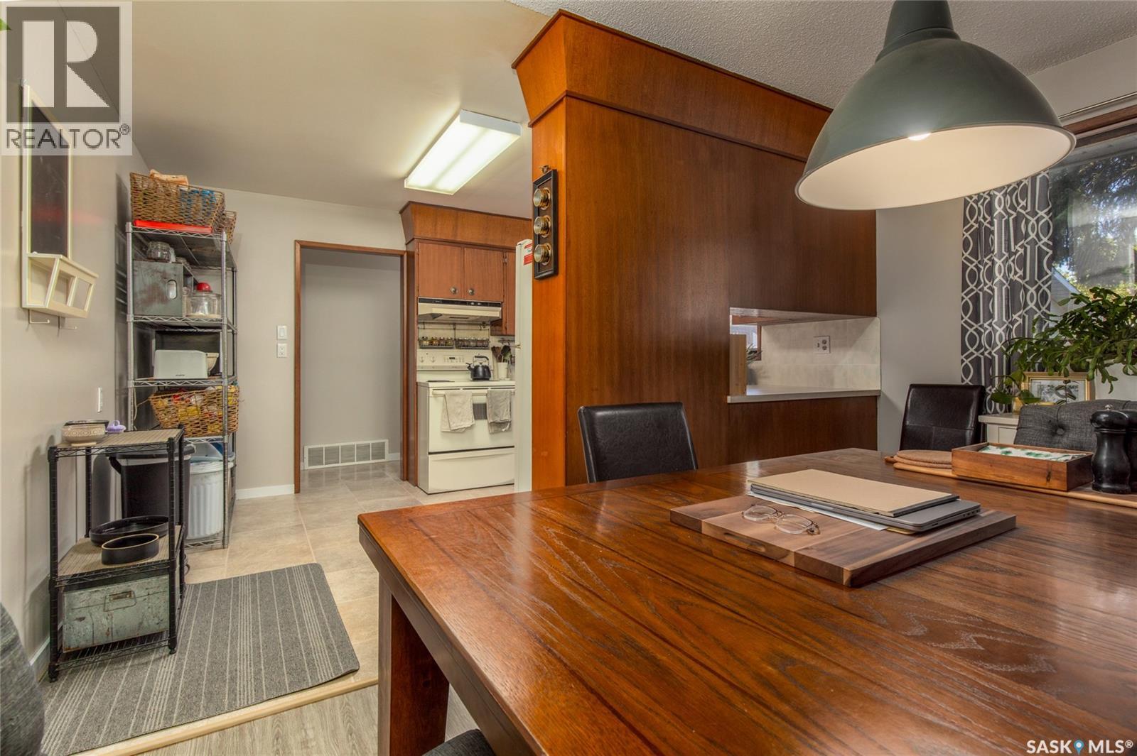 Photo 6 of 1301 Queen Crescent, Moose Jaw SK