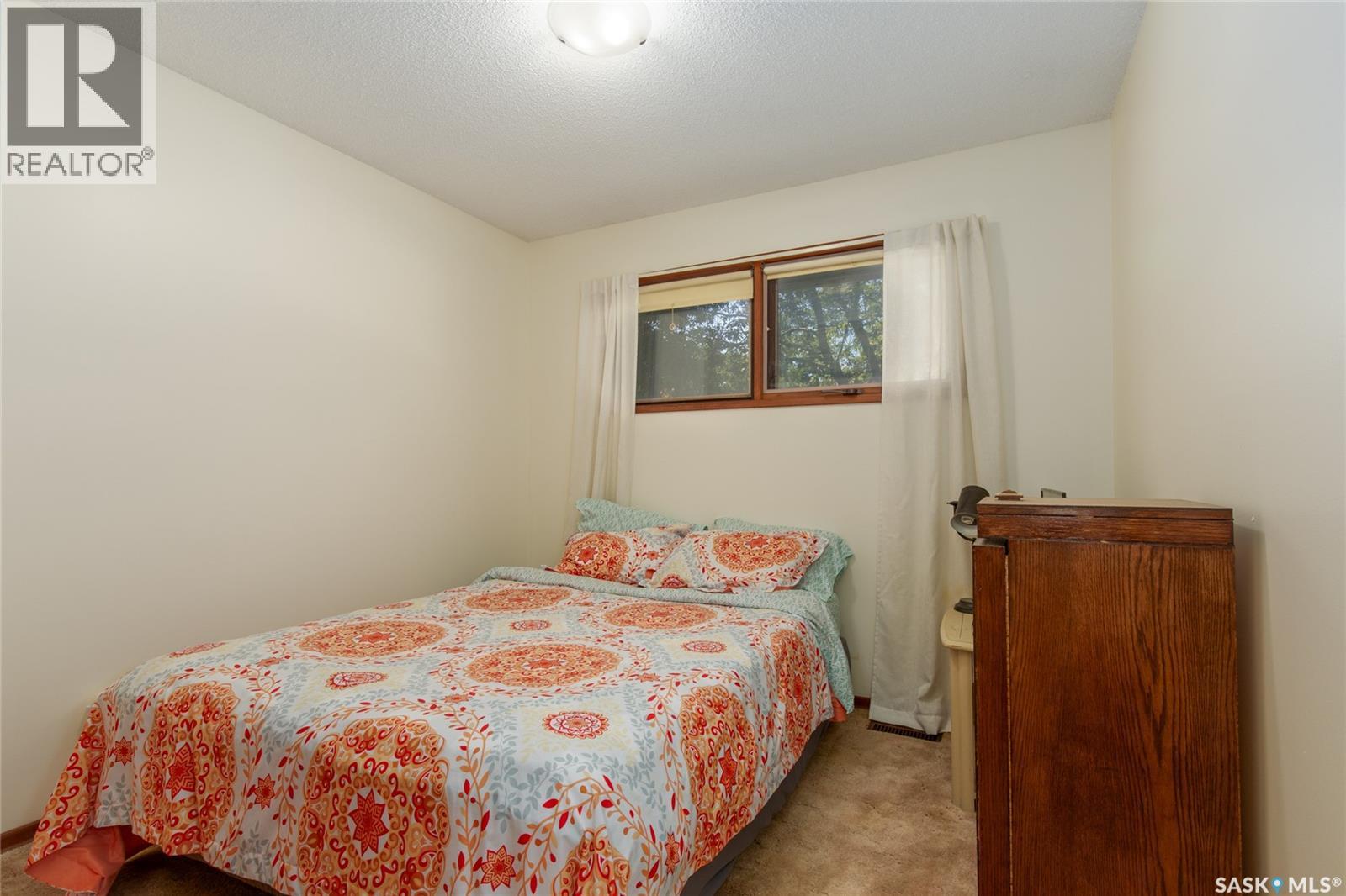 Photo 30 of 1301 Queen Crescent, Moose Jaw SK