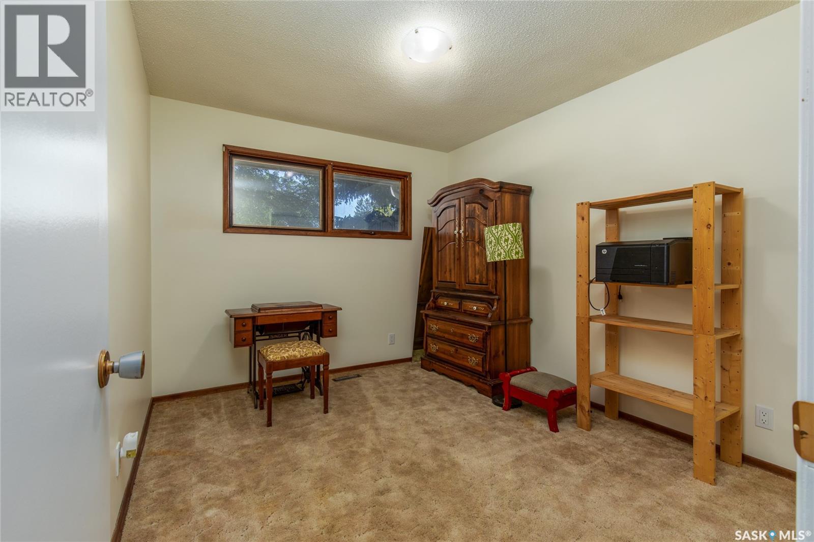 Photo 28 of 1301 Queen Crescent, Moose Jaw SK
